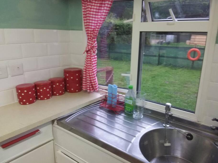 Rockets'S Retreat Villa Bursledon Luaran gambar