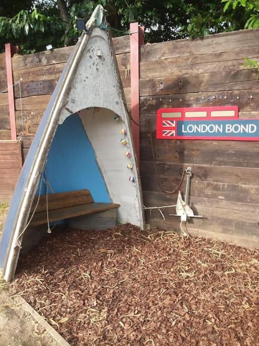 Rockets'S Retreat Villa Bursledon Luaran gambar